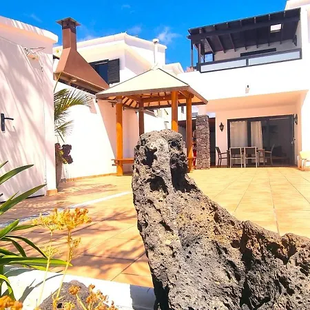 Roferos 32 Puerto del Carmen (Lanzarote)